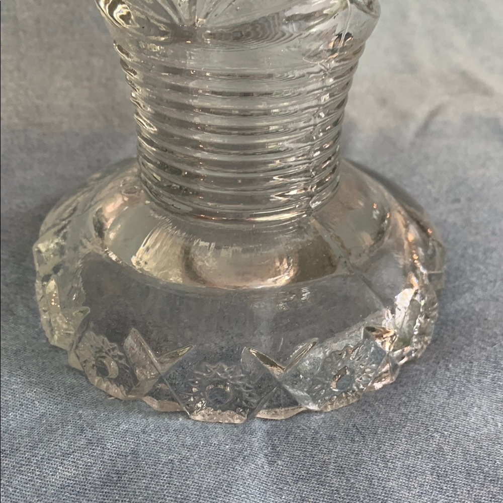 Elegant Glass Punch Bowl Pedestal - Picture 3 of 5